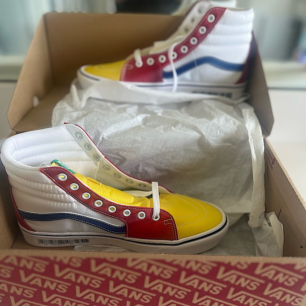 Retro Vans Sneakers, 9.5 male (11 women), White, Yellow, Red, Green. New w/box